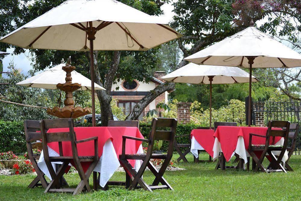 Ayenda Llanogrande Inn Рионегро Экстерьер фото